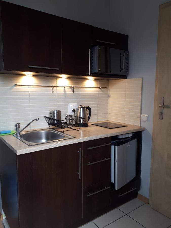 Bela - Pokoje Z Aneksami I Apartamenty โควอบเซก ภายนอก รูปภาพ