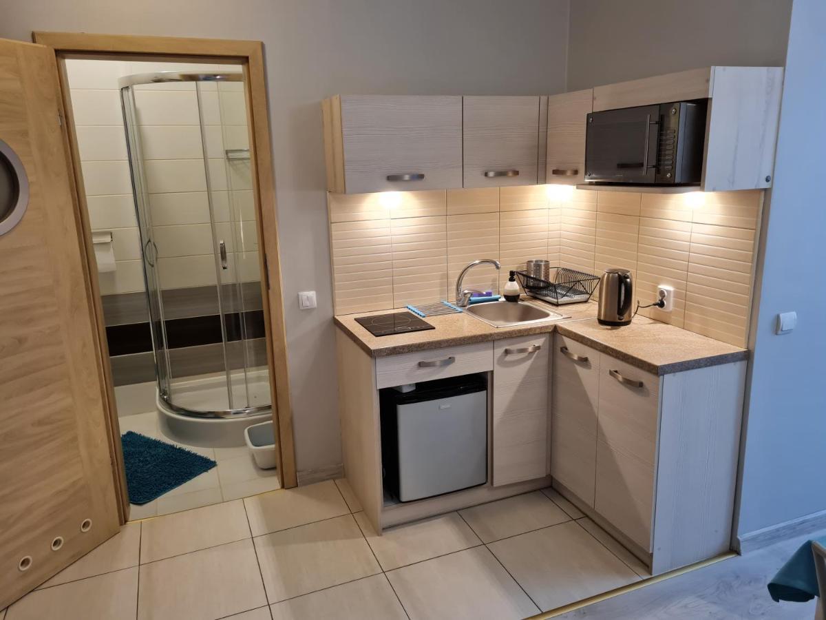 Bela - Pokoje Z Aneksami I Apartamenty โควอบเซก ภายนอก รูปภาพ