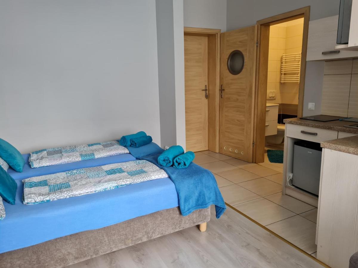 Bela - Pokoje Z Aneksami I Apartamenty โควอบเซก ภายนอก รูปภาพ