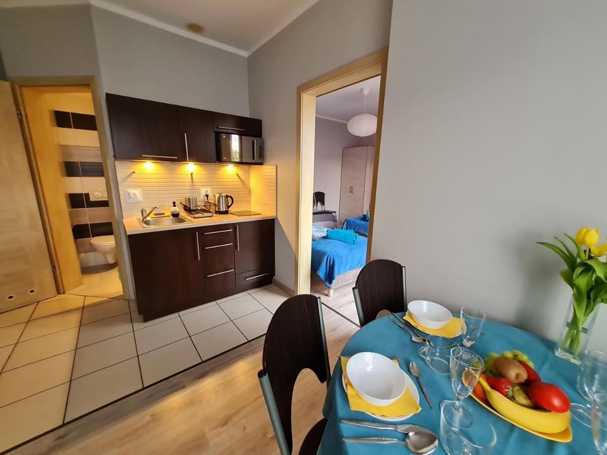 Bela - Pokoje Z Aneksami I Apartamenty โควอบเซก ภายนอก รูปภาพ