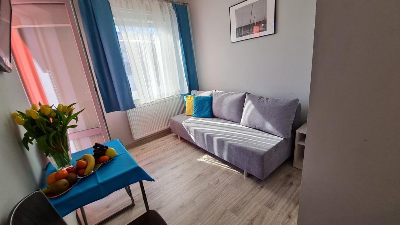 Bela - Pokoje Z Aneksami I Apartamenty โควอบเซก ภายนอก รูปภาพ